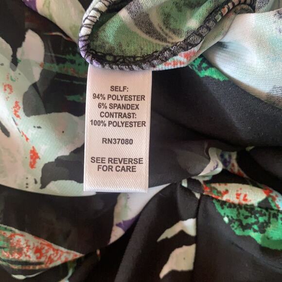 Est 1946 Black Floral Jumpsuit Medium - Picture 12 of 12